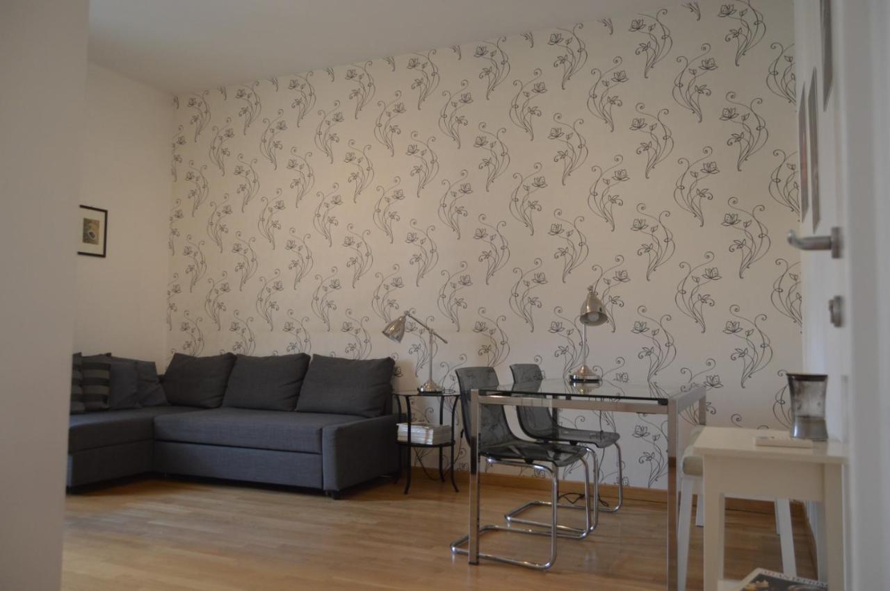 Blue Star Luxury Apartment San Giovanni - Colosseo โรม ภายนอก รูปภาพ
