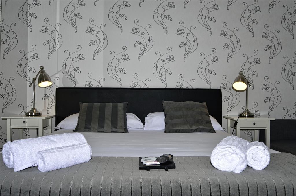 Blue Star Luxury Apartment San Giovanni - Colosseo โรม ภายนอก รูปภาพ